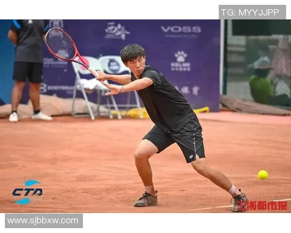 重庆网球队边路渗透战术解析与实战应用探讨